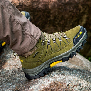Men Hiking Shoes